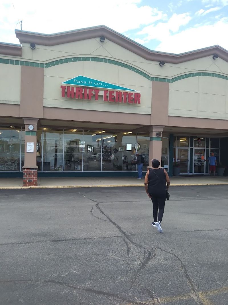 Store Hours, Donations, and Tips for Getting the Most Out of Your Visit Store Hours, Donations, and Tips for Getting the Most Out of Your Visit
