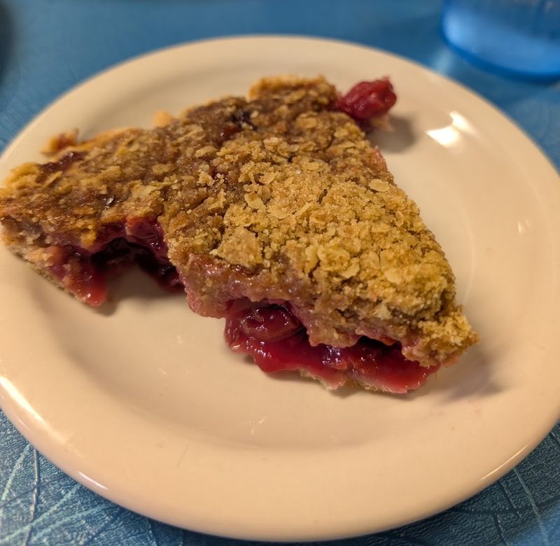 Strawberry Rhubarb Pie That Lives Up to the Hype Strawberry Rhubarb Pie That Lives Up to the Hype