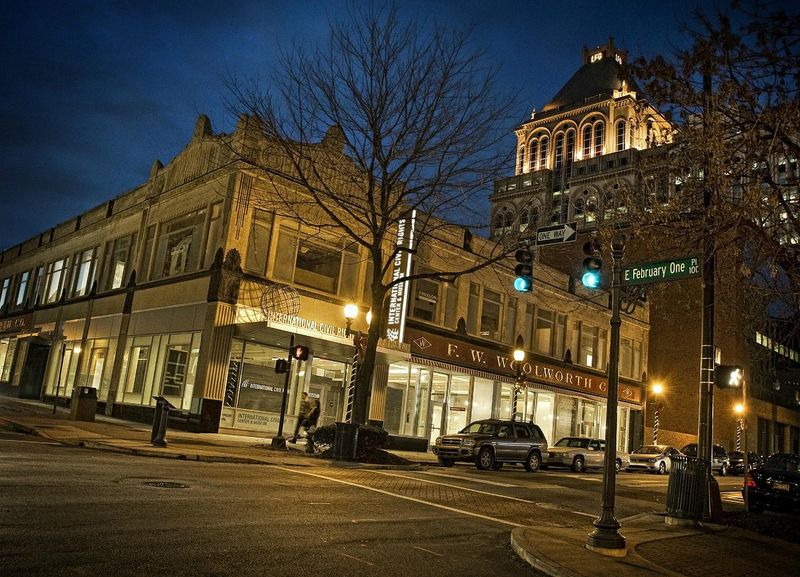 Stroll Through Greensboro's Historic Downtown District Stroll Through Greensboro's Historic Downtown District