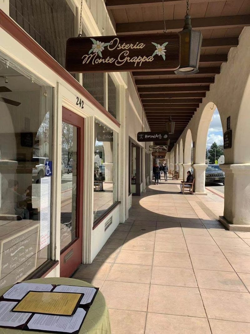 Stroll Through Ojai's Charming Downtown Village Stroll Through Ojai's Charming Downtown Village