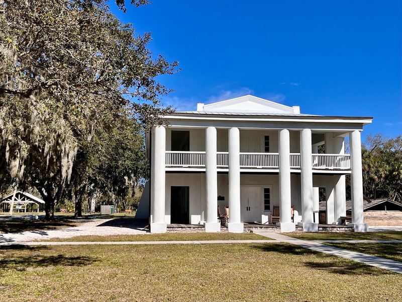 Stunning Antebellum Architecture Up Close