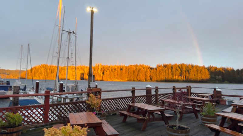 Stunning Waterfront Location Right on the Bay Stunning Waterfront Location Right on the Bay
