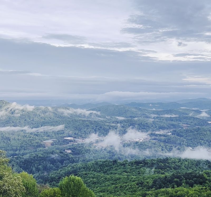 Sweeping Overlooks That Steal Your Breath Sweeping Overlooks That Steal Your Breath