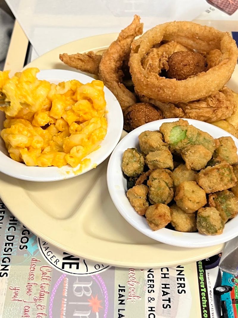 Sweet Tea, Mac and Cheese, and Comfort in Every Sip