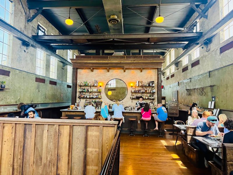 The 1927 Building: Where History Meets Happy Hour The 1927 Building: Where History Meets Happy Hour
