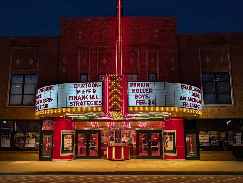 The Art Deco Architecture That Stops You in Your Tracks