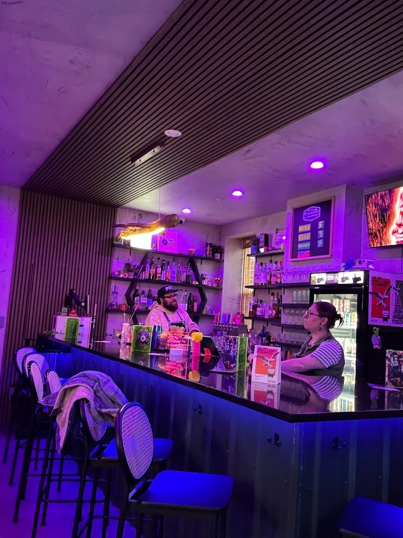 The Atmosphere: Blacklights, Good Music, and Great Vibes