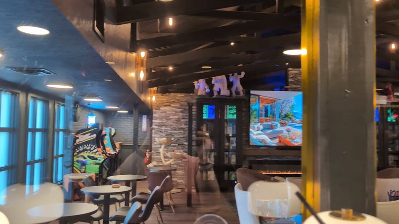 The Atmosphere and Decor That Sets It Apart The Atmosphere and Decor That Sets It Apart