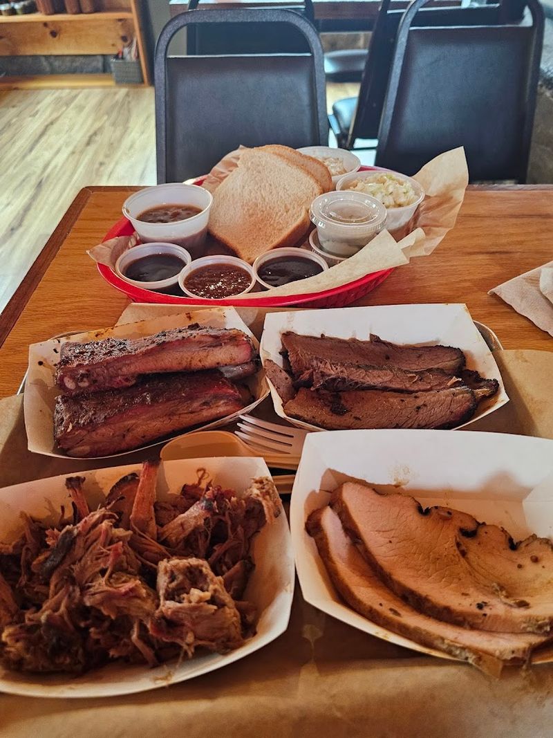 The BBQ That Made Food Reviewers Stop in Their Tracks The BBQ That Made Food Reviewers Stop in Their Tracks