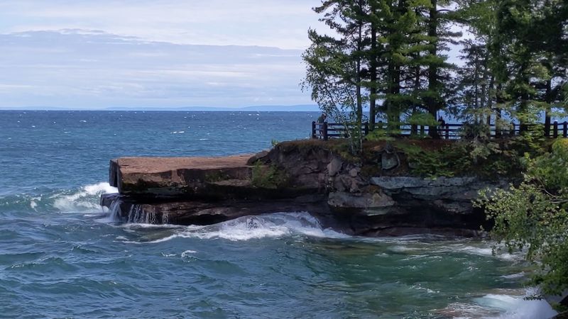 The Bayview Trail Along the Coastline The Bayview Trail Along the Coastline
