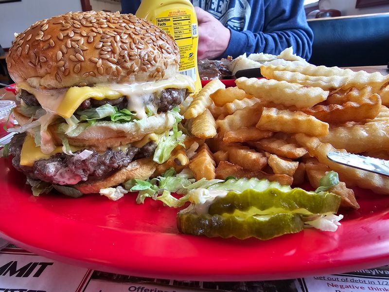 The Big Byrd Burger That Lives Up to the Hype The Big Byrd Burger That Lives Up to the Hype