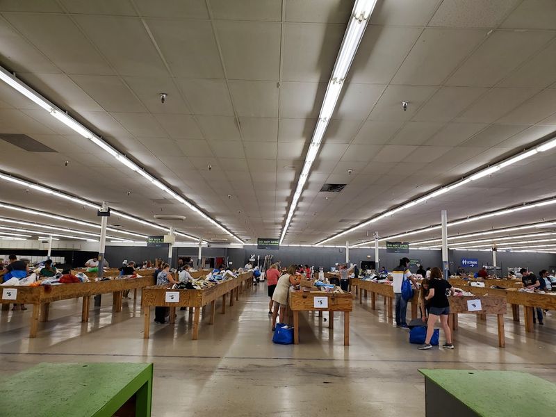 The Bin Store Concept That Changes How You Shop