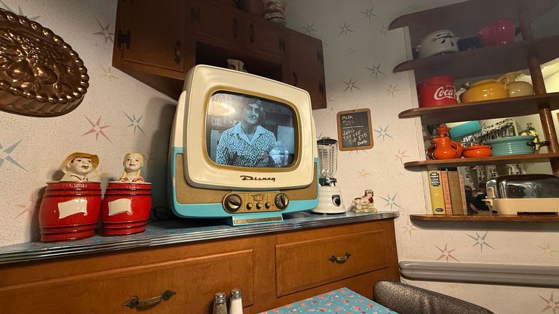 The Black-and-White TVs Playing Classic Shows All Through Dinner The Black-and-White TVs Playing Classic Shows All Through Dinner