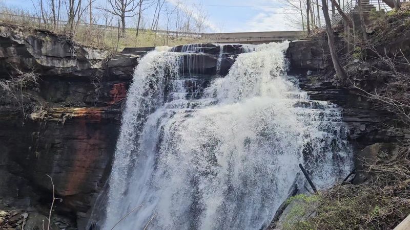 The Breathtaking 65-Foot Drop That Leaves Everyone Speechless The Breathtaking 65-Foot Drop That Leaves Everyone Speechless