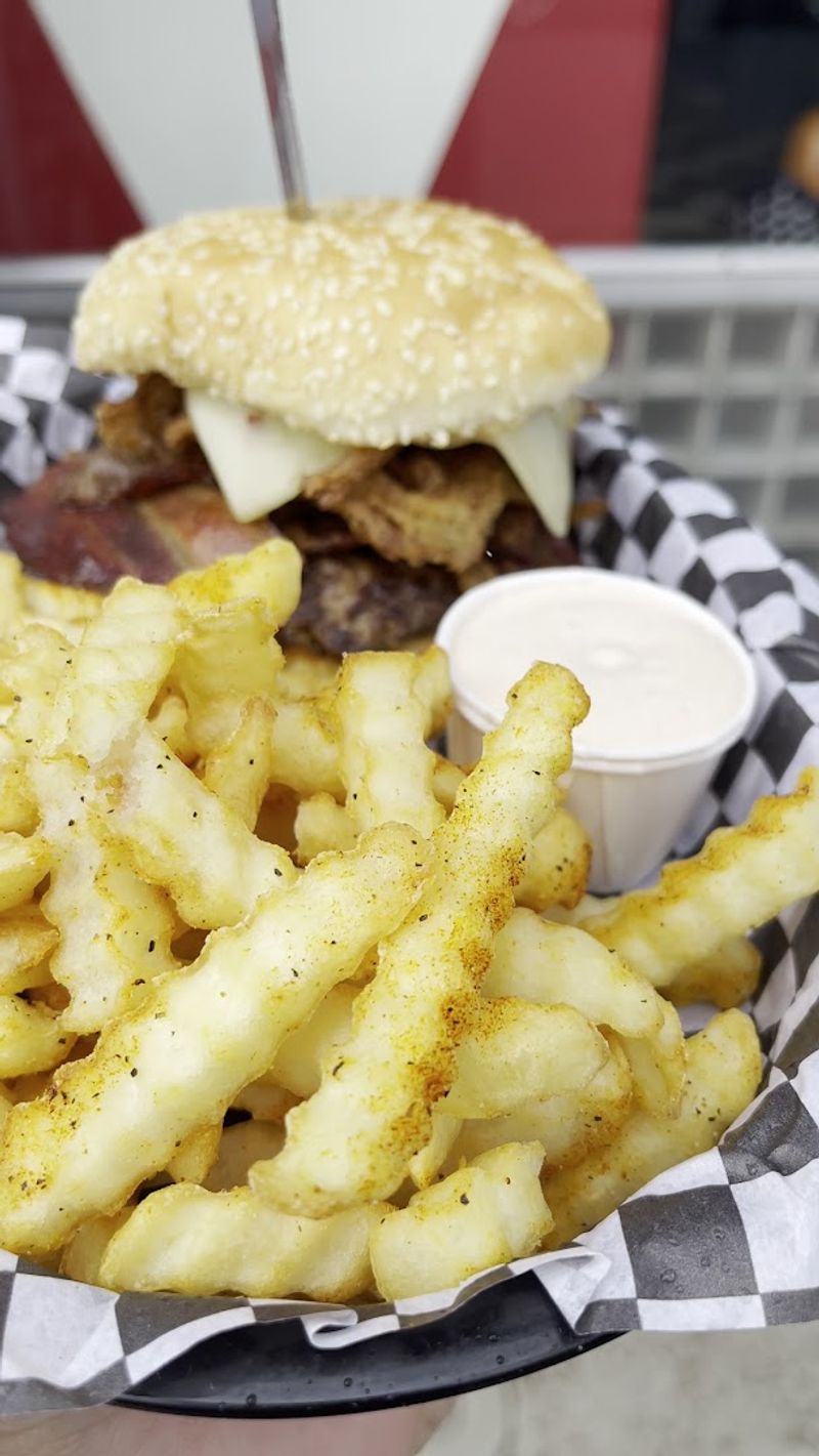 The Cadillac Burger That Keeps People Coming Back