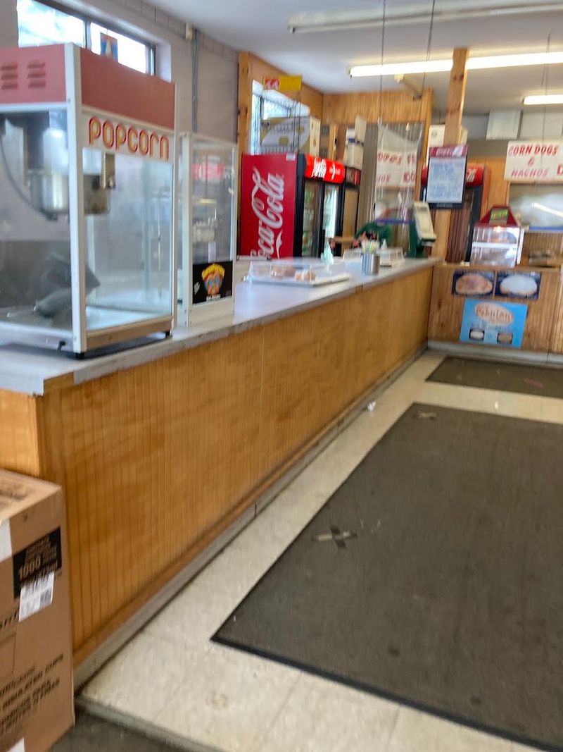The Candy and Nut Vendor: A Crowd Favorite Worth Seeking Out