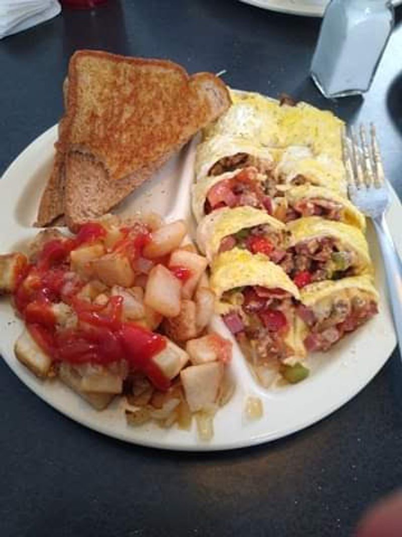 The Carolina Omelet That Keeps Customers Coming Back