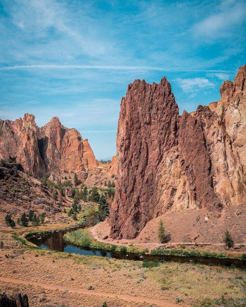 The Crooked River Gorge Geology