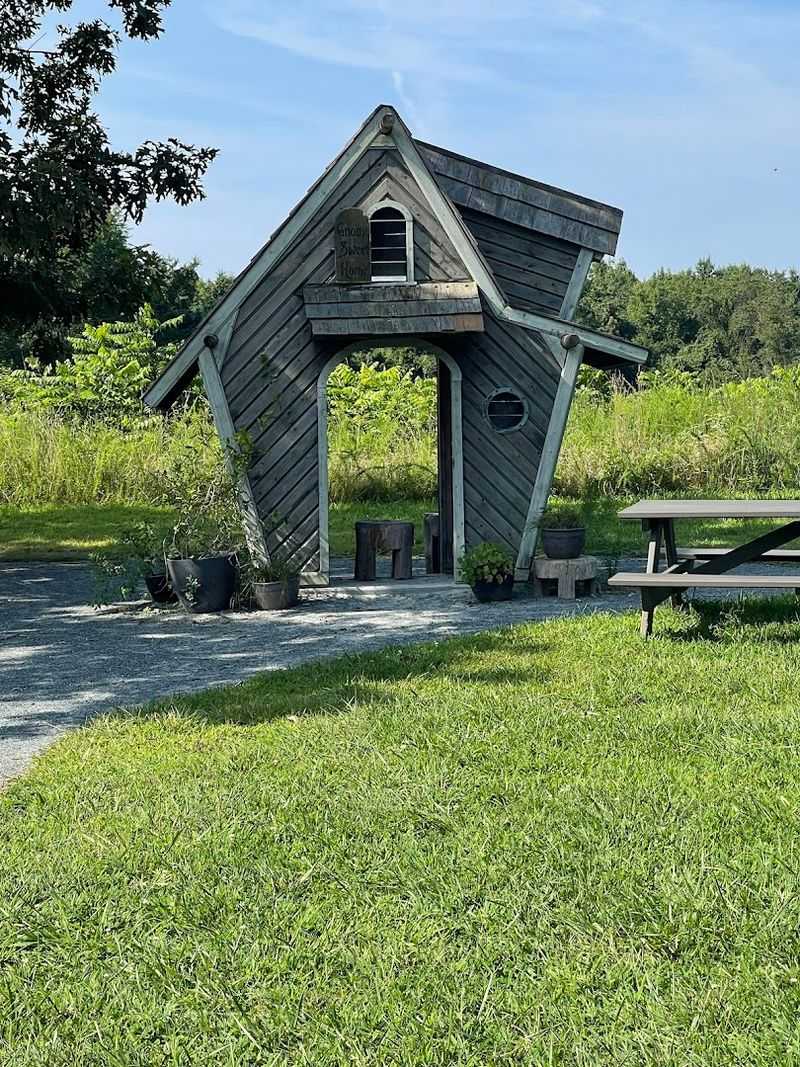 The Dogwood Cabin Stay