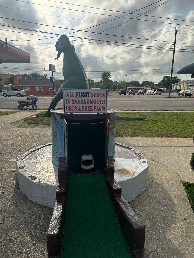 The Famous Snake Hole Where You Can Win a Free Round The Famous Snake Hole Where You Can Win a Free Round