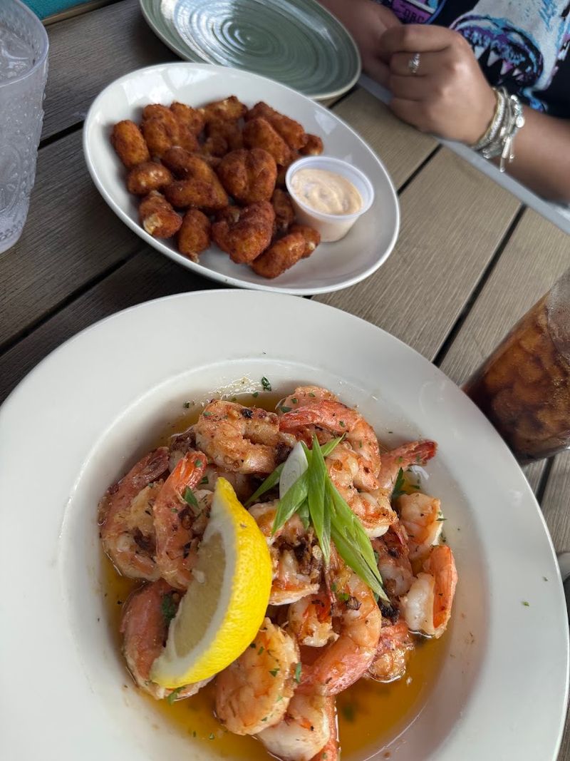 The Fan-Favorite Jumbo Garlic Buttah Shrimp