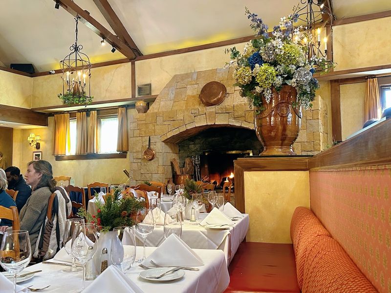 The Farmhouse Atmosphere That Instantly Transports You