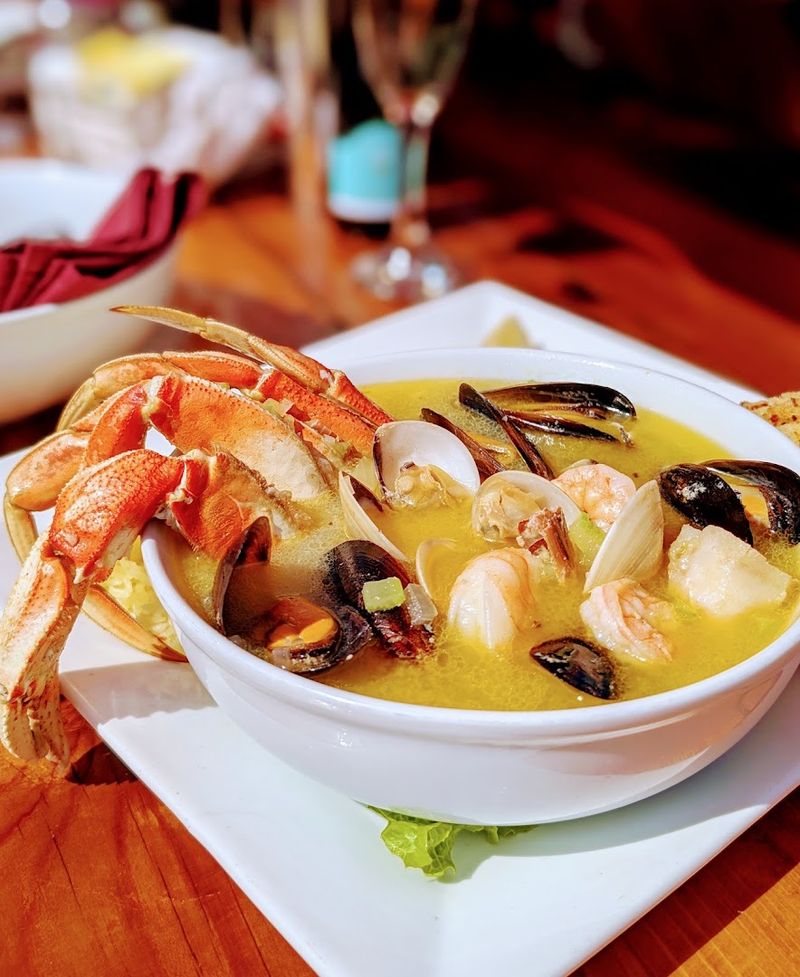 The Fishermen's Net: A Show-Stopping Seafood Dish The Fishermen's Net: A Show-Stopping Seafood Dish