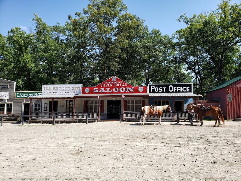 The Golden Nugget Saloon Experience