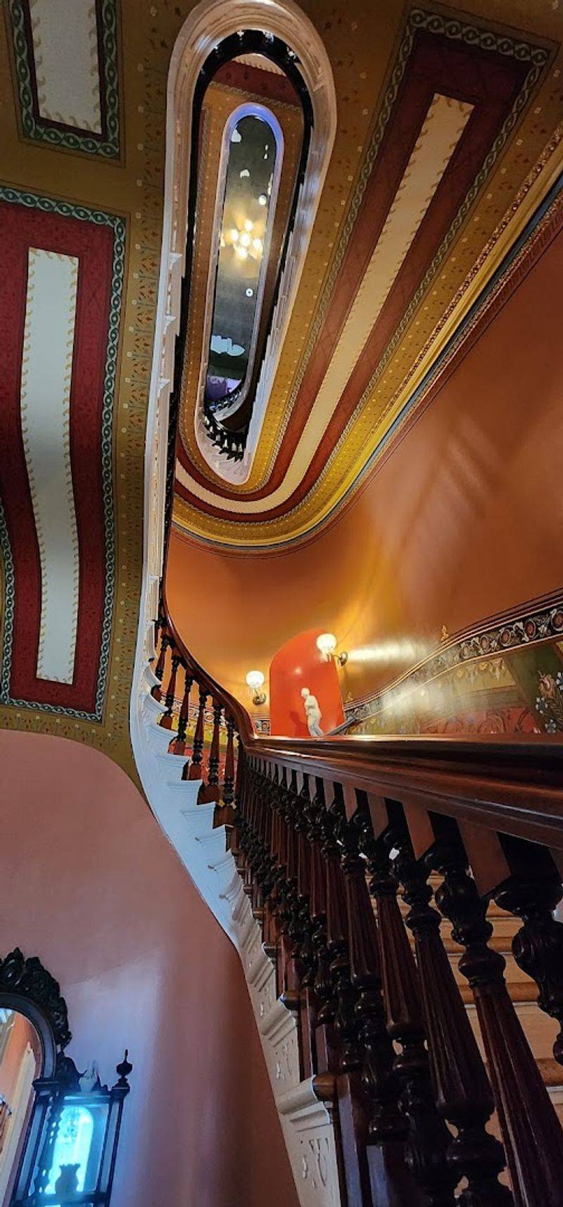 The Grand Staircase Experience The Grand Staircase Experience
