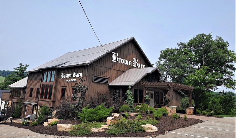 The Historic Cattle Barn That Became a Gastropub The Historic Cattle Barn That Became a Gastropub