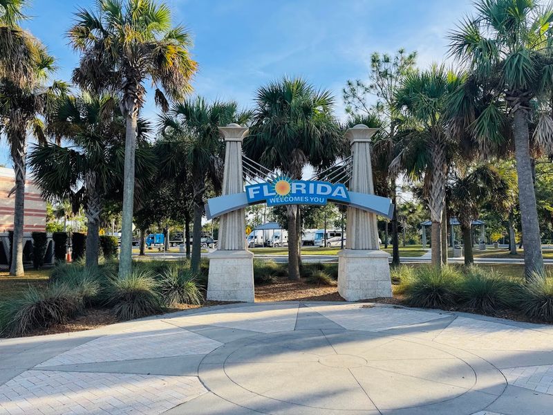 The Iconic Welcome to Florida Sign Photo Opportunity