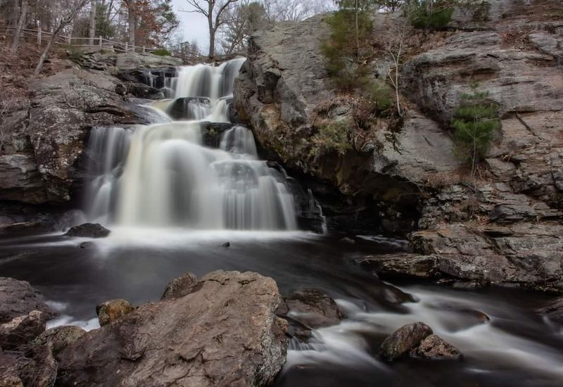 The Jaw-Dropping 60-Foot Waterfall The Jaw-Dropping 60-Foot Waterfall