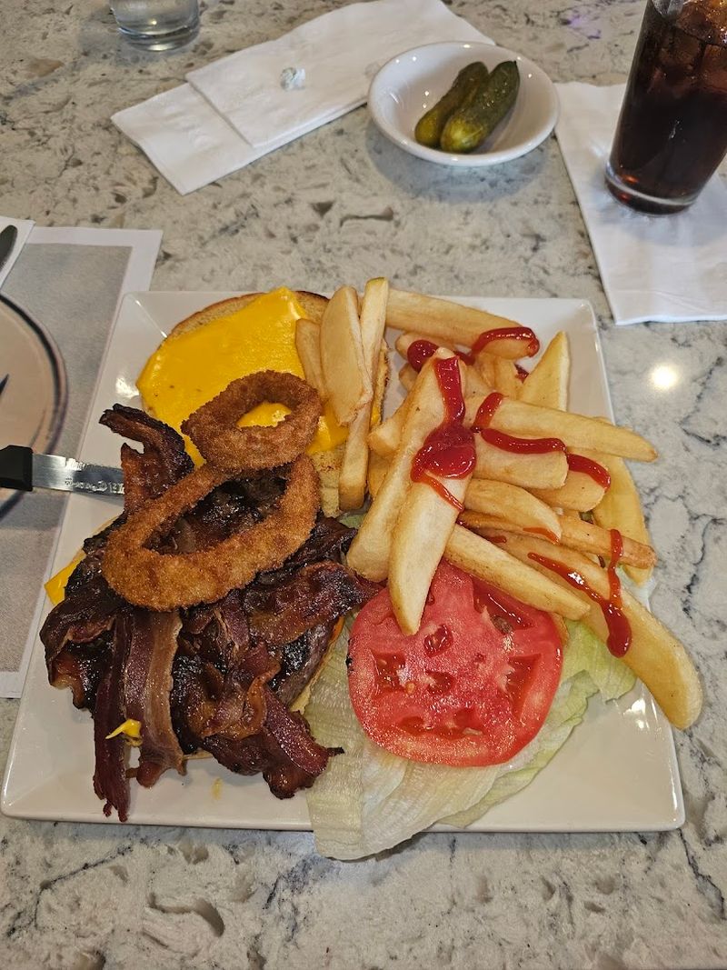 The Legendary Cheeseburger That Started the Buzz The Legendary Cheeseburger That Started the Buzz