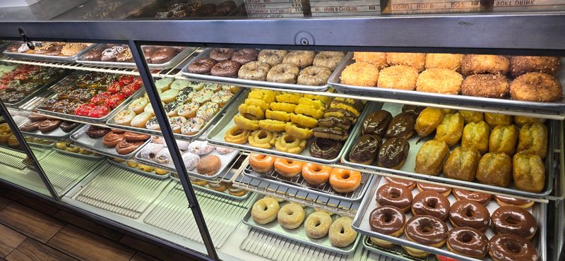 The Legendary Glazed Donut That Keeps Locals Coming Back