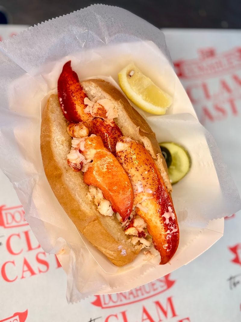 The Lobster Roll That Shocks Everyone The Lobster Roll That Shocks Everyone