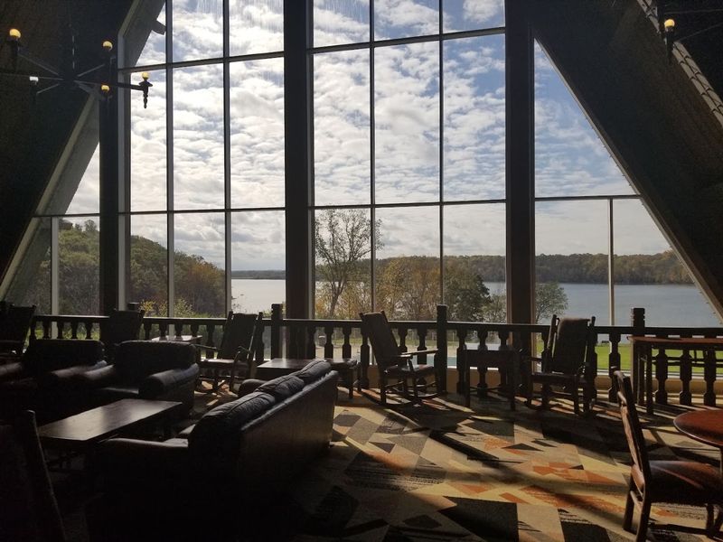 The Lodge: Stunning Views and a Welcoming Atmosphere