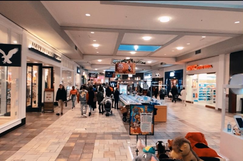 The Mall's Classic Layout: Easy to Navigate
