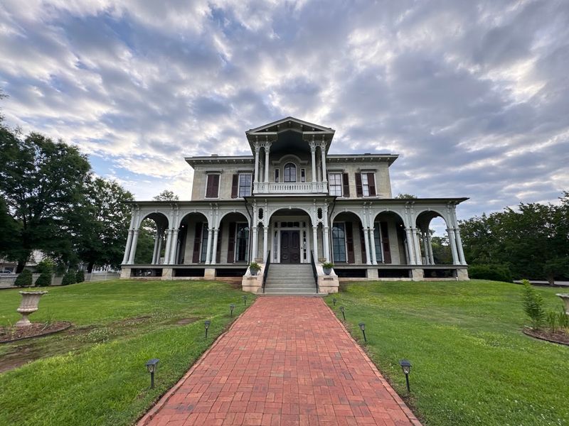 The Mansion's Striking Italian Architecture The Mansion's Striking Italian Architecture