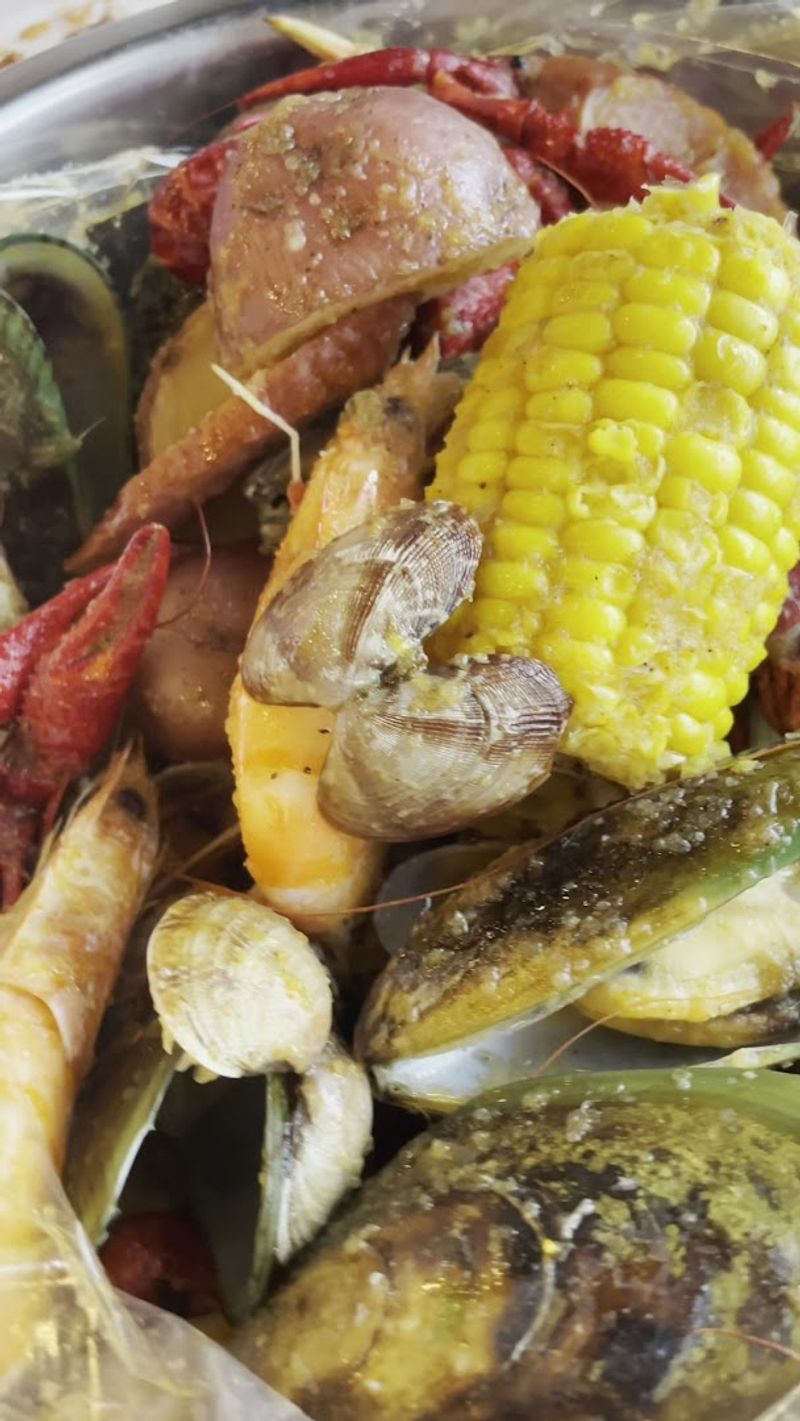 The Mini Boil — Perfect for First-Timers The Mini Boil — Perfect for First-Timers