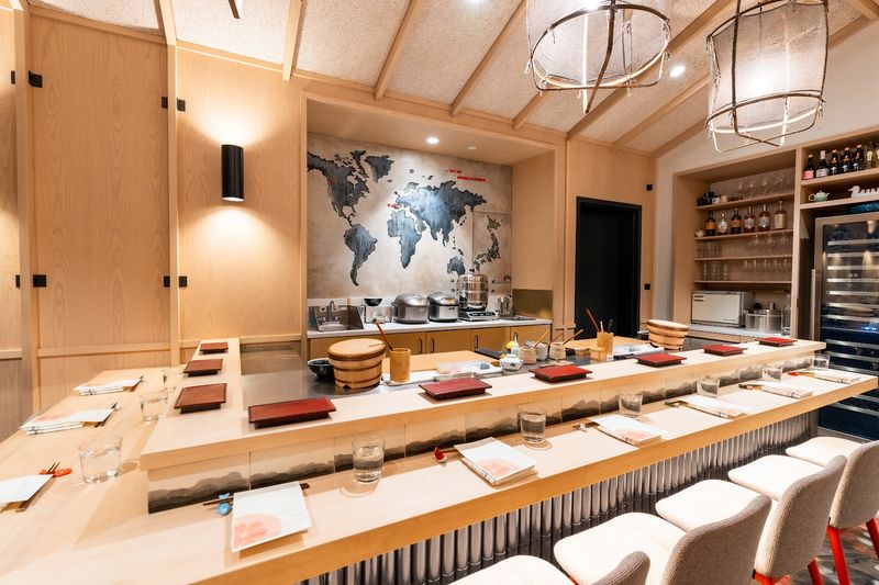 The Nine-Seat Setup That Makes Every Dinner Feel Exclusive