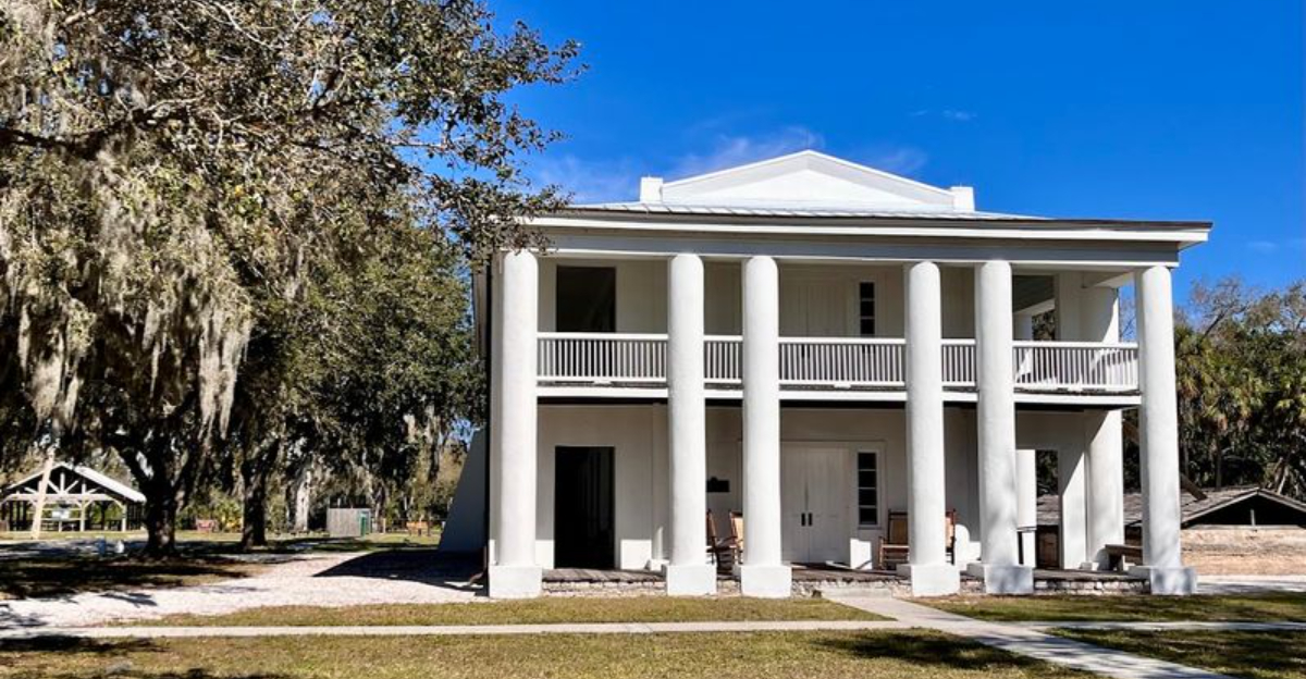 The Only Antebellum Plantation Mansion Still Standing In Florida Is Open To Visitors For Free