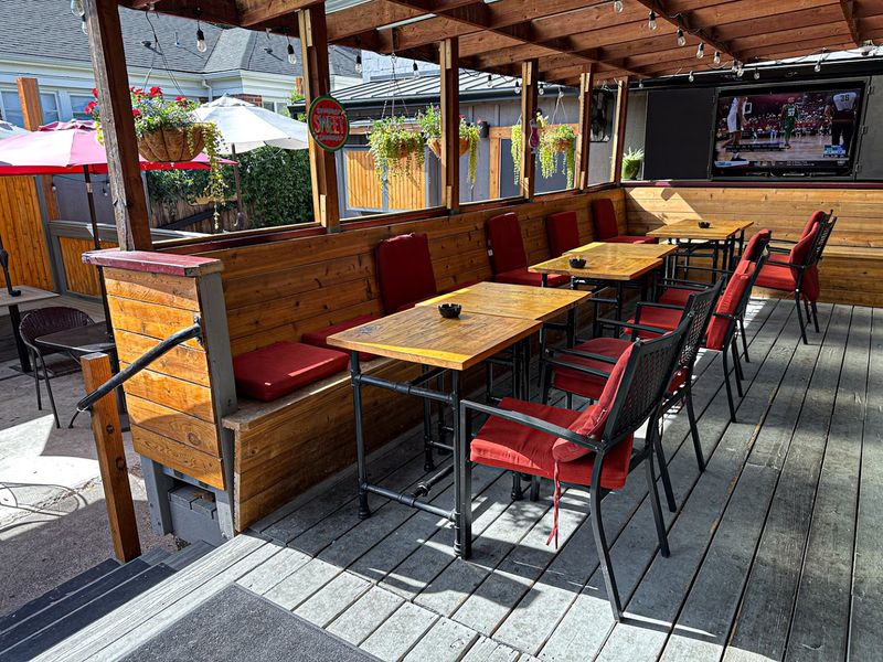 The Patio That Surprises Everyone The Patio That Surprises Everyone
