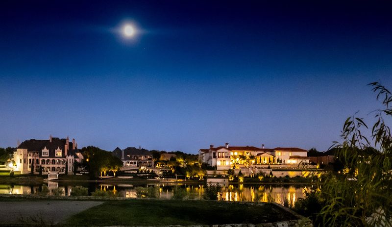 The Peaceful Lake Walk That Clears Your Head Instantly