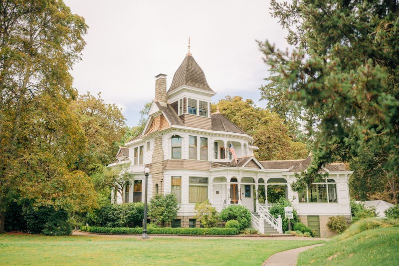 The Queen Anne Victorian Mansion