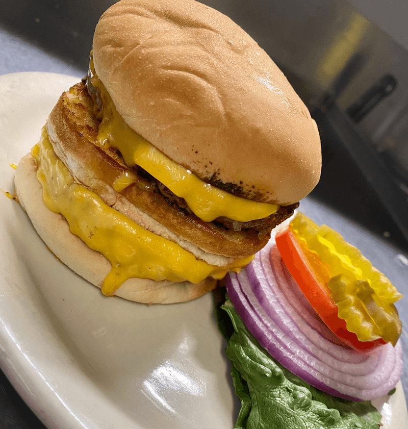 The Ray Burger - A Lunchtime Crowd Favorite