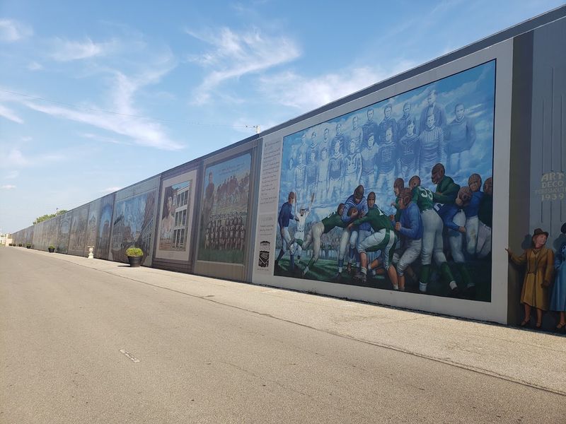 The Record-Breaking Size of the Mural