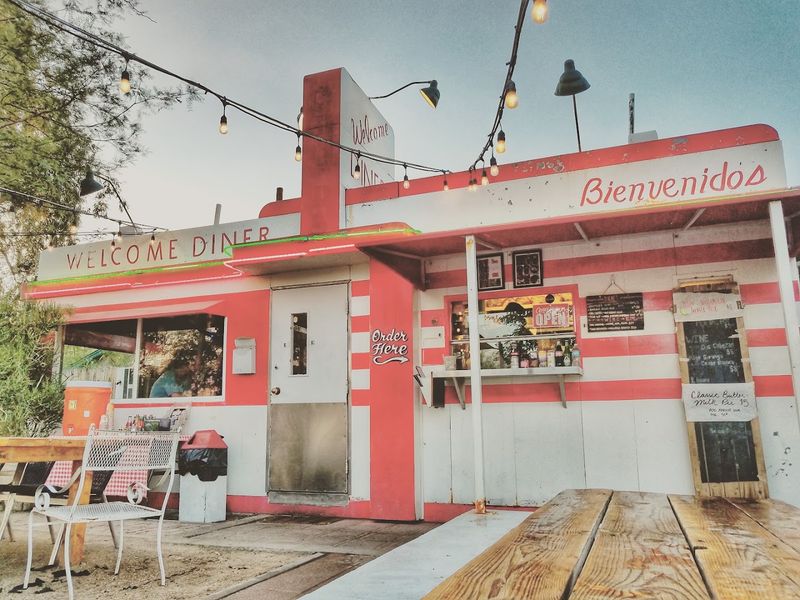 The Retro Atmosphere That Feels Like 1945