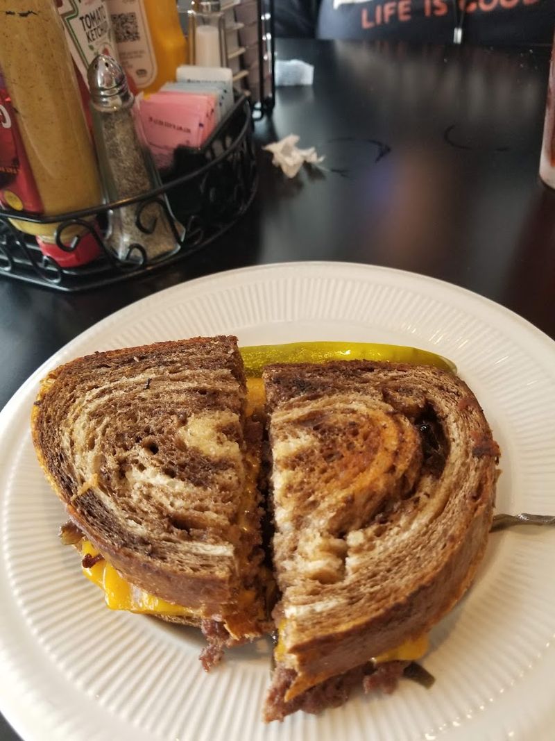 The Reuben That Regulars Swear By