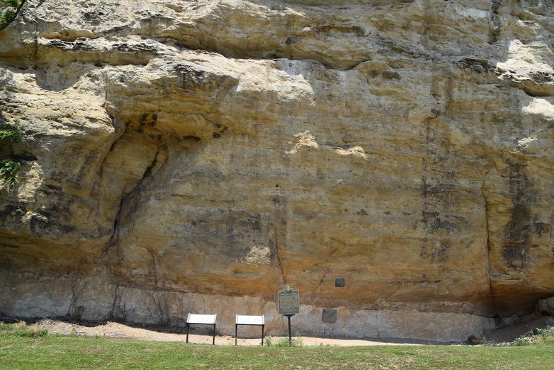 The Role of the Mississippi River Valley in Survival