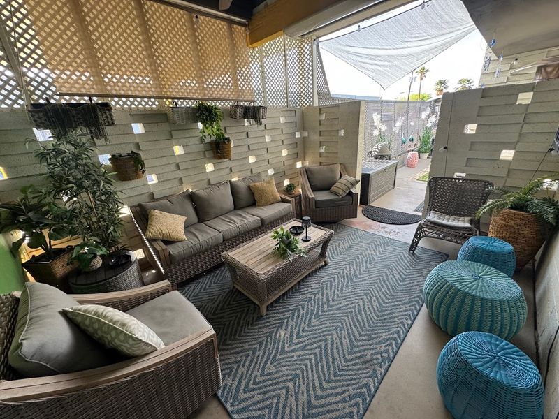 The Rolling Joint — A 50-Foot Mobile Smoke Lounge The Rolling Joint — A 50-Foot Mobile Smoke Lounge